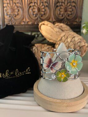 Park Lane Fantasy Land Bracelet - Vintage-Flowers & Butterfly